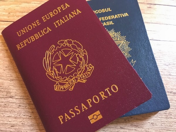 O Que é e Como Funciona o Passaporte Europeu?